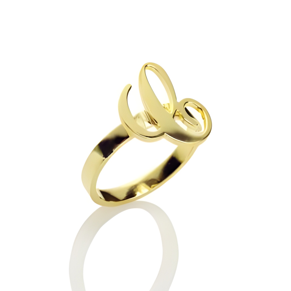 Personalized initial letter ring in radiant gold