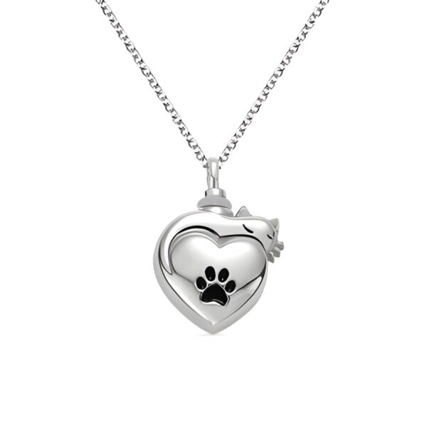 Heart-shaped urn necklace for cherished remembrance