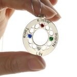 Embrace Eternal Love – Infinity Family Name Necklace – A Cherished Keepsake for Mom - Image 3