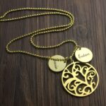 Embrace Her Heart – Family Tree Necklace with Name Charms – A Cherished Gift for Mom - Image 4