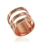 Rose gold three-name ring for mom's cherished keepsake