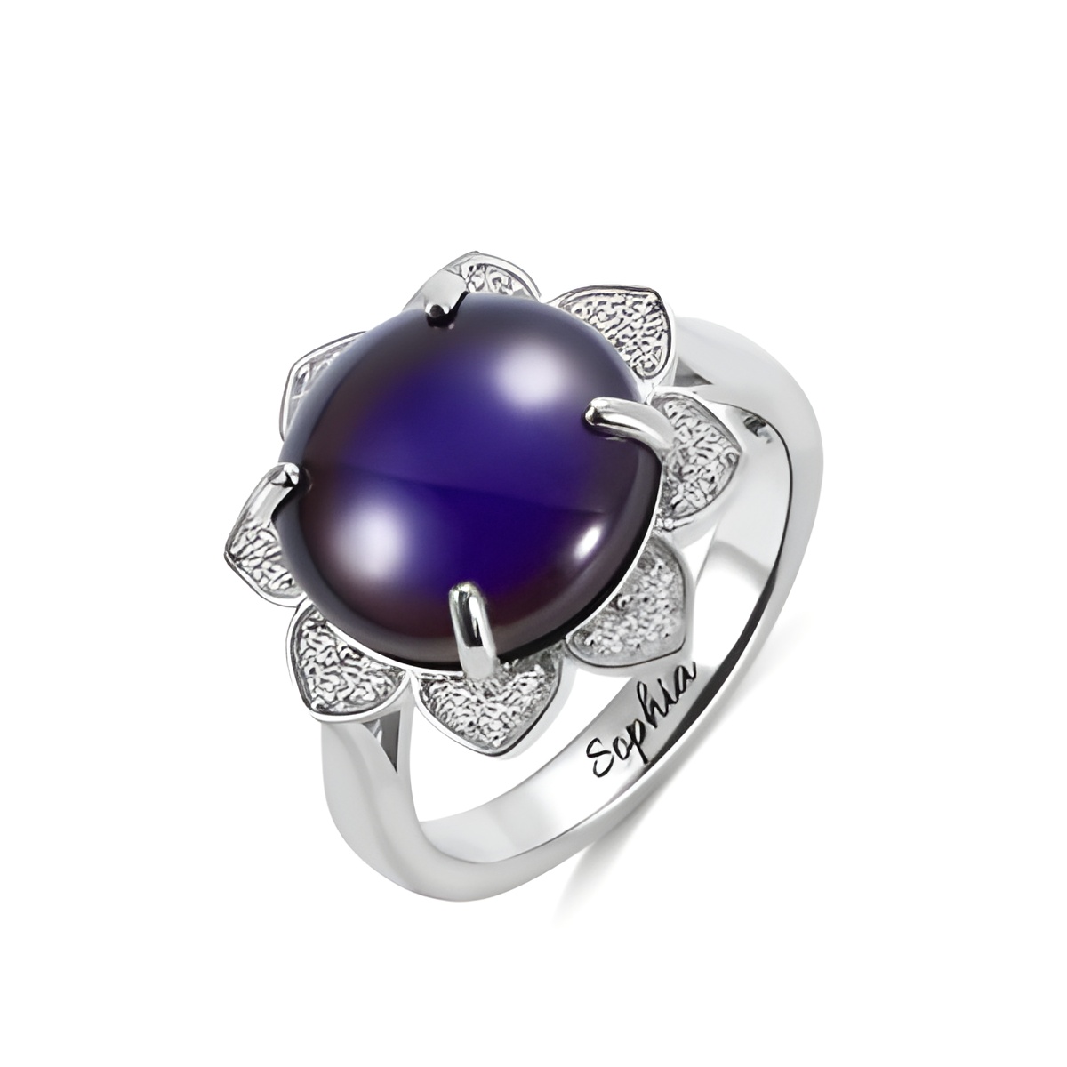 Sterling silver mood ring reflecting emotions