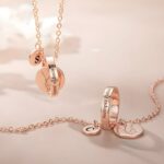 Forever Linked – Hand-in-Hand Sister Necklace Set – A Timeless Embrace for Daughters and Granddaughters - Image 7