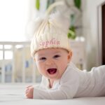 Warm Embrace of Tenderness – Custom Newborn Pom Pom Hat – For Your Little One’s First Snuggles - Image 2