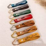 Carry Your Story – Custom Name & Birth Flower Leather Keychain – A Cherished Token for Her Everyday Moments - Image 5