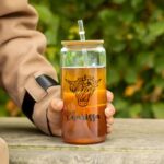 Embrace Rustic Charm – Custom Highland Cow Glass Tumbler with Bamboo Lid – For Animal Lovers and Everyday Moments - Image 2