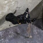 Embrace the Dark Elegance – Gothic Demon Hand Wall Sculpture & Jewelry Holder – For Spooky Souls and Mystical Spaces - Image 8