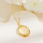 Carry Love Close – Custom Photo & Birth Flower Oval Locket Necklace – A Tender Gift for Mom and Her Special Moments - Image 6
