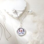 Embrace Loved Ones Close – Custom Bridal Bouquet Charm with Photo & Engraving – A Cherished Wedding Keepsake for Her - Image 2