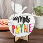 Celebrate Their Impact – Custom Wooden Apple Teacher Sign – A Heartfelt Tribute for Educators' Special Moments - Image 2