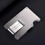 Carry Confidence – Sleek Men's Money Clip & Card Holder – For Him Who Values Style and Simplicity - Image 3